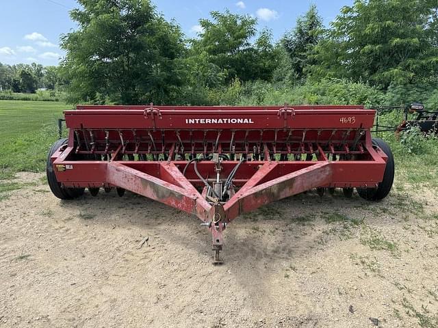 Image of Case IH 5100 equipment image 1