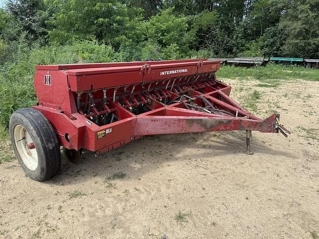 Image of Case IH 5100 equipment image 2