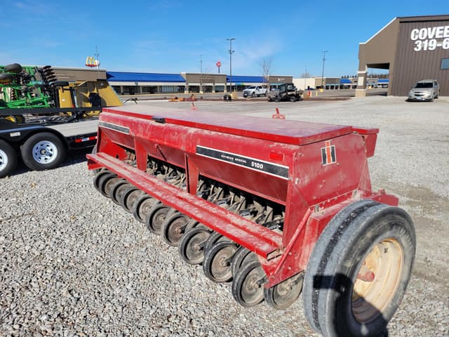 Image of Case IH 5100 equipment image 4