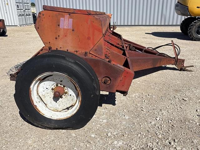 Image of Case IH 5100 equipment image 4
