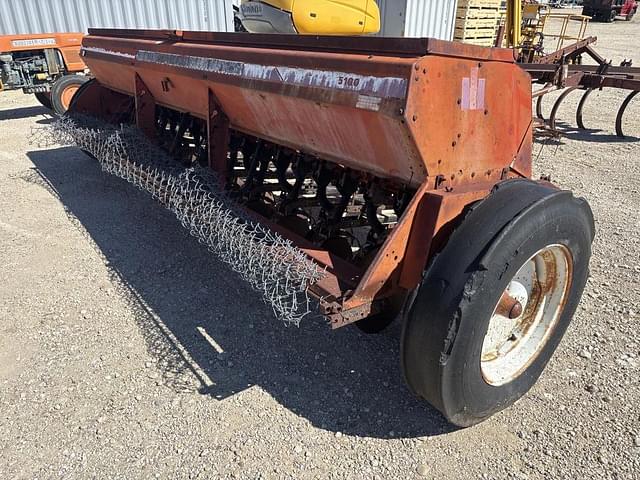 Image of Case IH 5100 equipment image 3