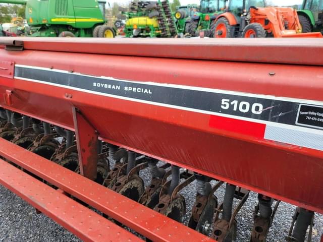 Image of Case IH 5100 equipment image 4