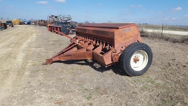 Image of Case IH 5100 equipment image 4