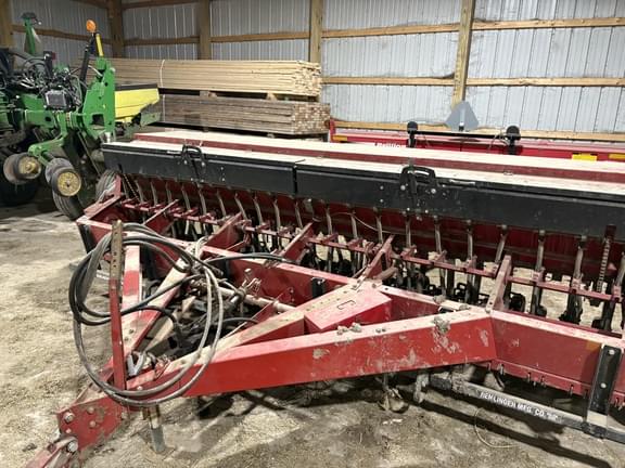 Image of Case IH 5100 equipment image 1