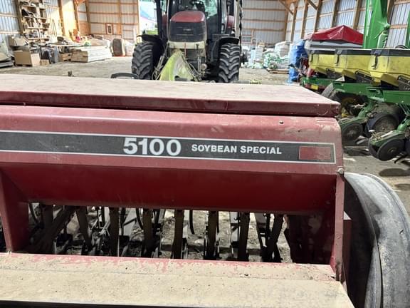 Image of Case IH 5100 equipment image 2