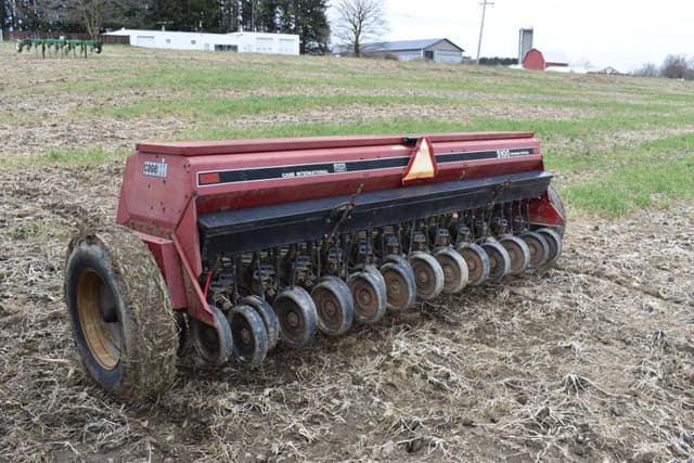 Image of Case IH 5100 equipment image 3