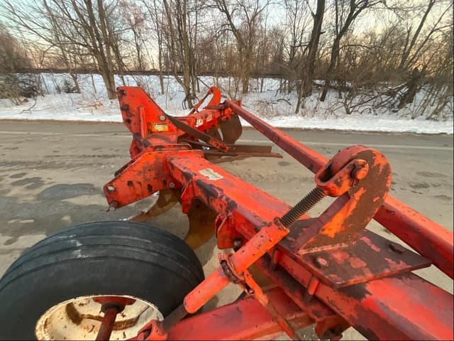 Image of Case IH 513 equipment image 4