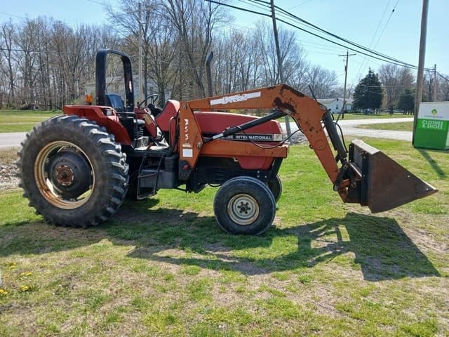 Image of Case IH 5130 equipment image 2