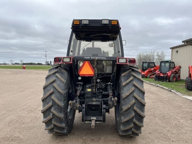 Image of Case IH 5140 equipment image 3