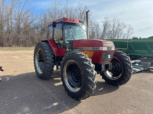 Image of Case IH 5240 equipment image 3