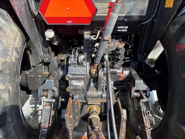 Image of Case IH 5220 equipment image 4