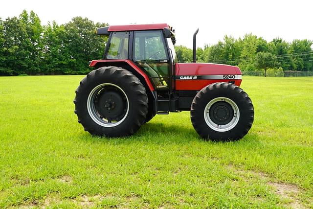 Image of Case IH 5240 equipment image 1