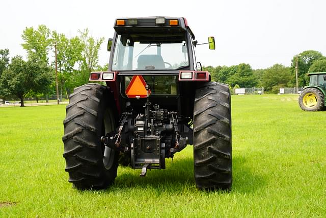 Image of Case IH 5240 equipment image 3