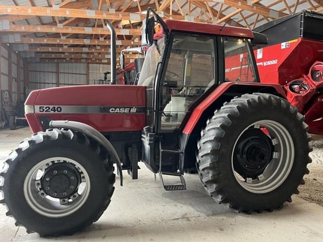 Image of Case IH 5240 equipment image 3