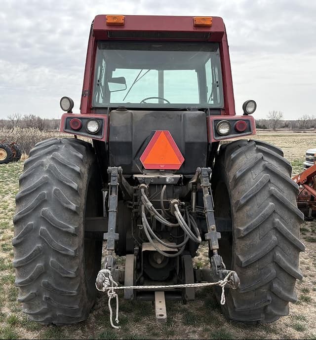 Image of International Harvester 5288 equipment image 4