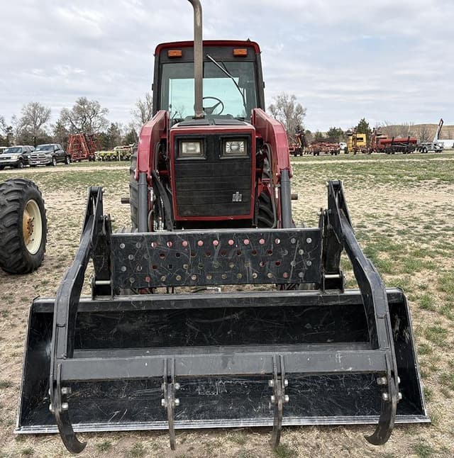 Image of International Harvester 5288 equipment image 3