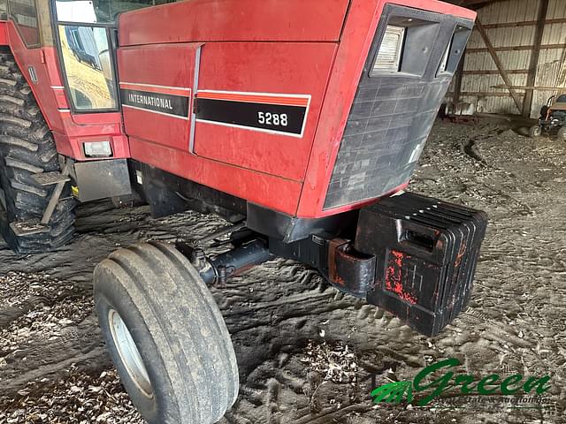 Image of International Harvester 5288 equipment image 2