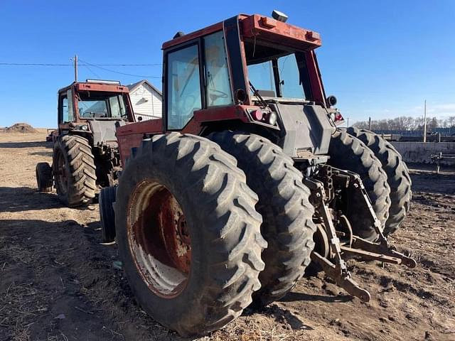 Image of International Harvester 5288 equipment image 1