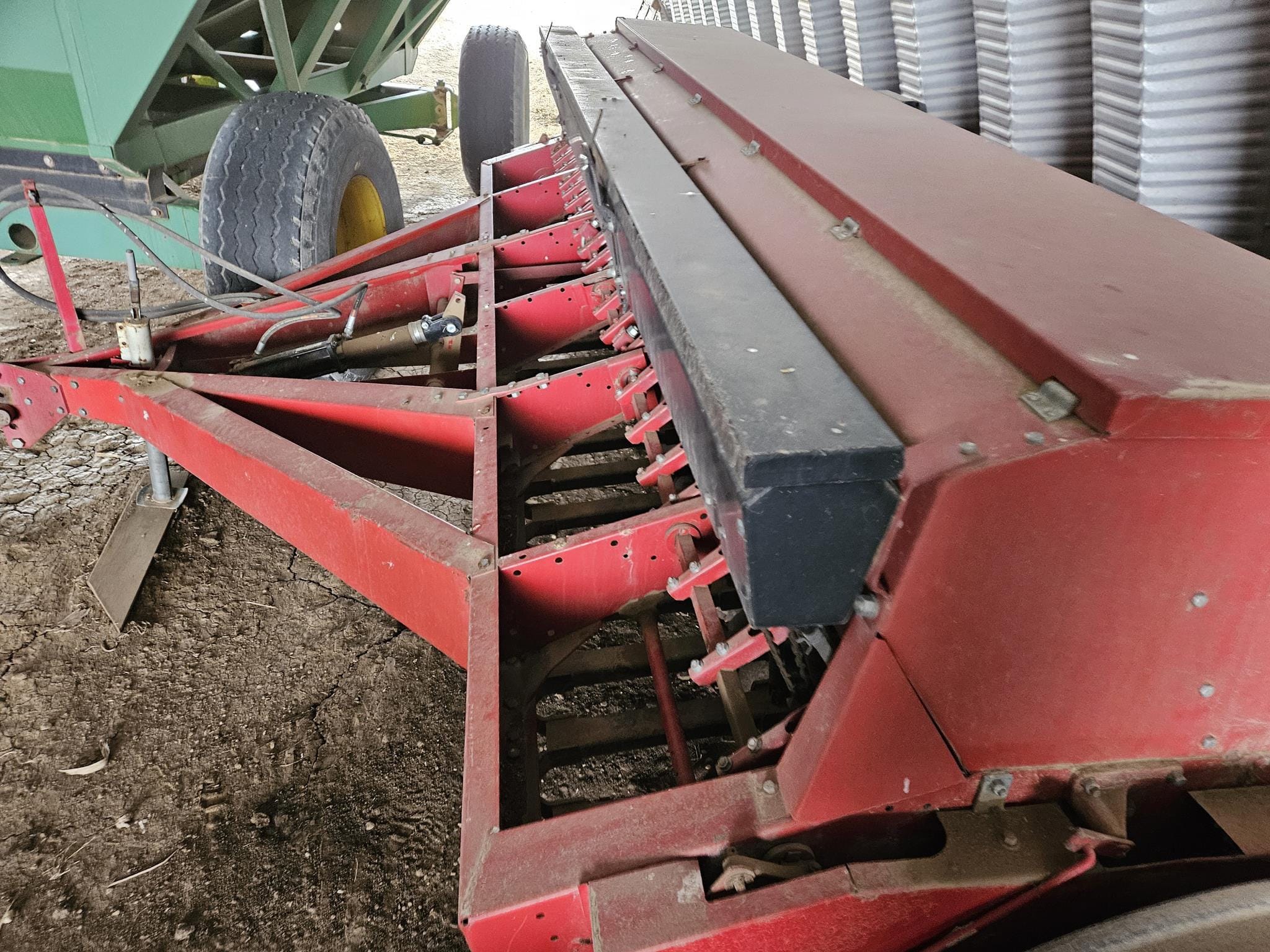 Case IH 5300 Equipment Image0