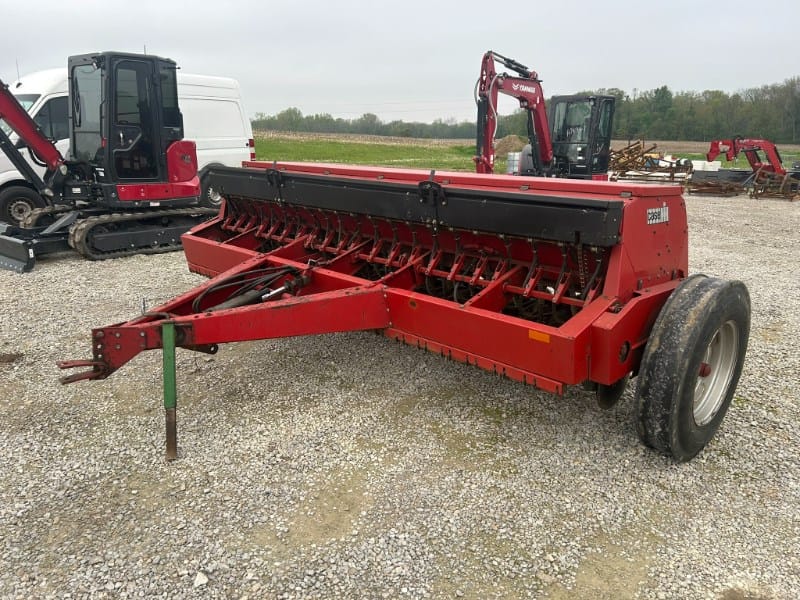 Case IH 5300 Equipment Image0