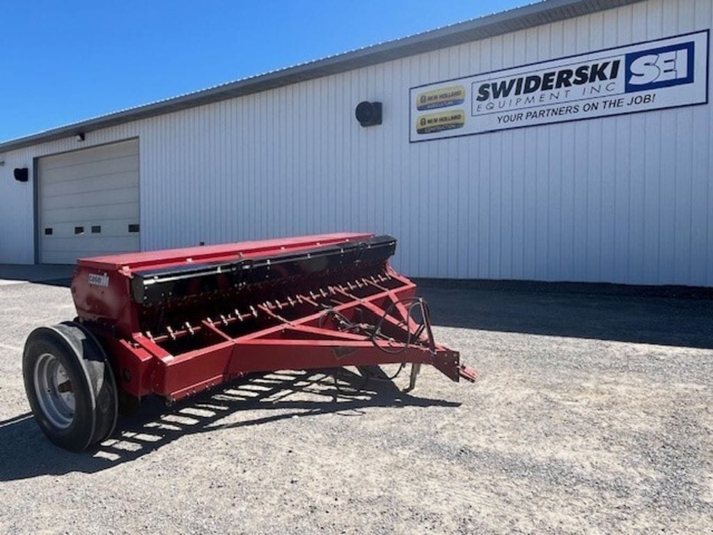 Case IH 5300 Equipment Image0