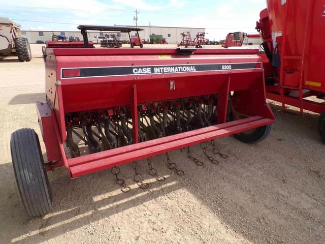 Image of Case IH 5300 equipment image 4