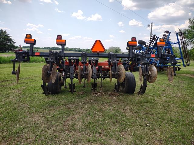 Image of Case IH Ecolo-Tiger 530B equipment image 3
