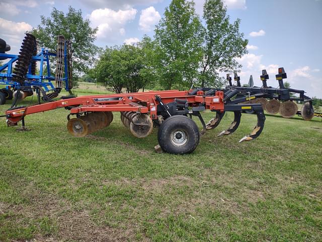 Image of Case IH Ecolo-Tiger 530B equipment image 1