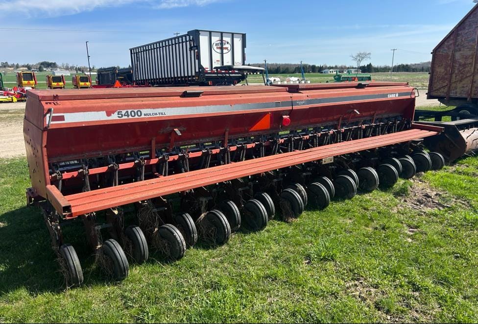 Case IH 5400 Equipment Image0