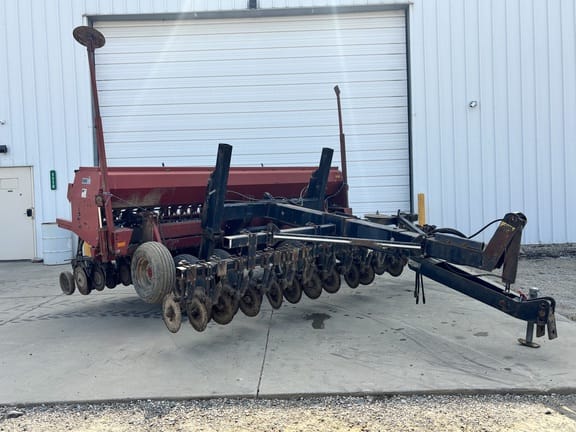 Case IH 5400 Equipment Image0