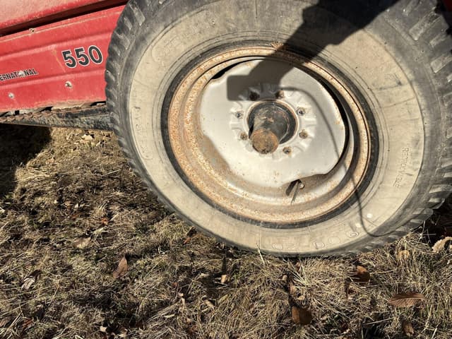 Image of Case IH 550 equipment image 1