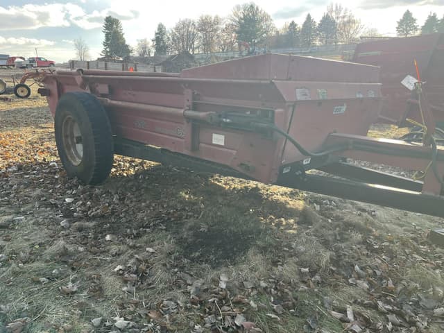 Image of Case IH 550 equipment image 4