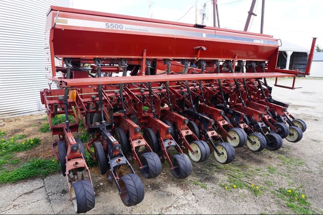 Image of Case IH 5500 equipment image 4