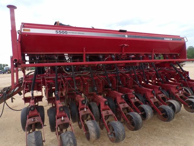 Image of Case IH 5500 equipment image 3