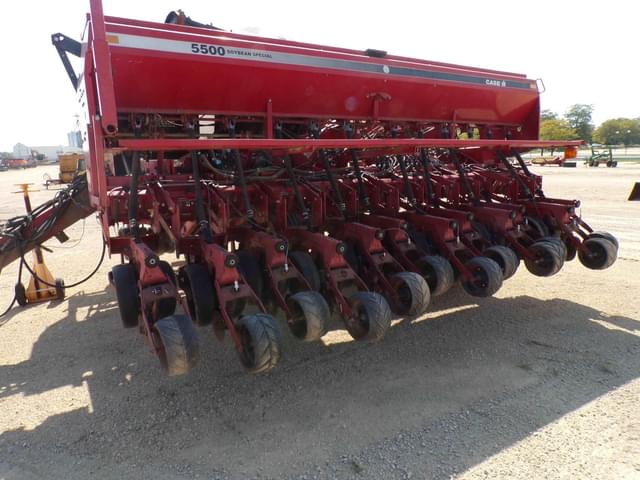 Image of Case IH 5500 equipment image 3