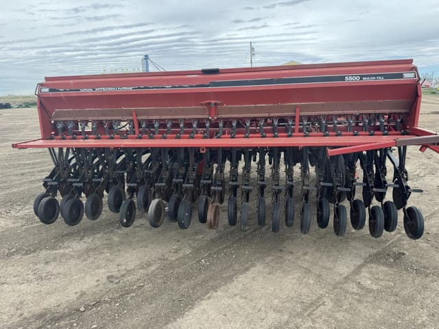 Image of Case IH 5500 equipment image 1