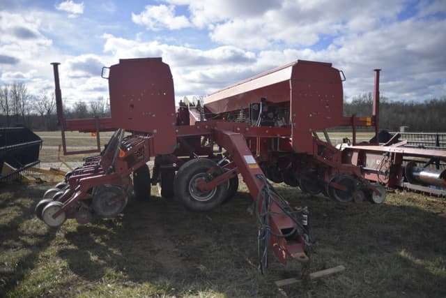 Image of Case IH 5500 equipment image 1