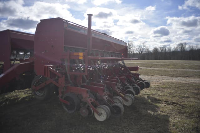 Image of Case IH 5500 equipment image 4