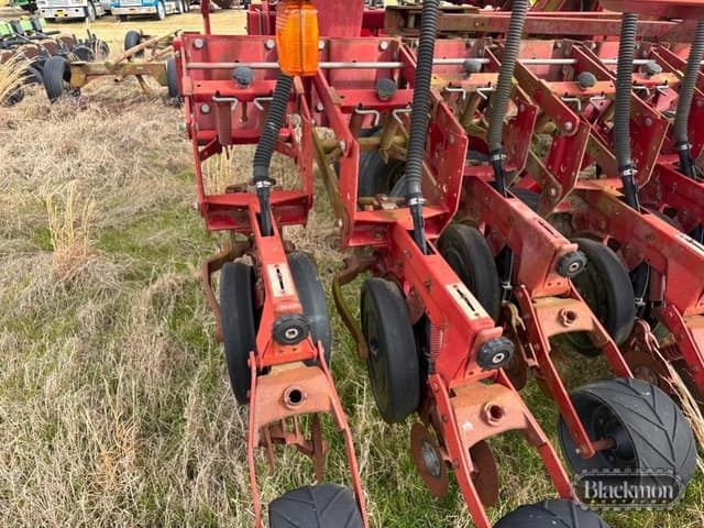 Image of Case IH 5500 equipment image 2