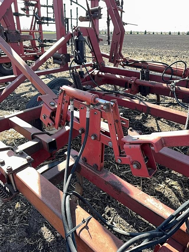 Image of Case IH 5600 equipment image 4