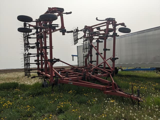 Image of Case IH 5600 equipment image 2