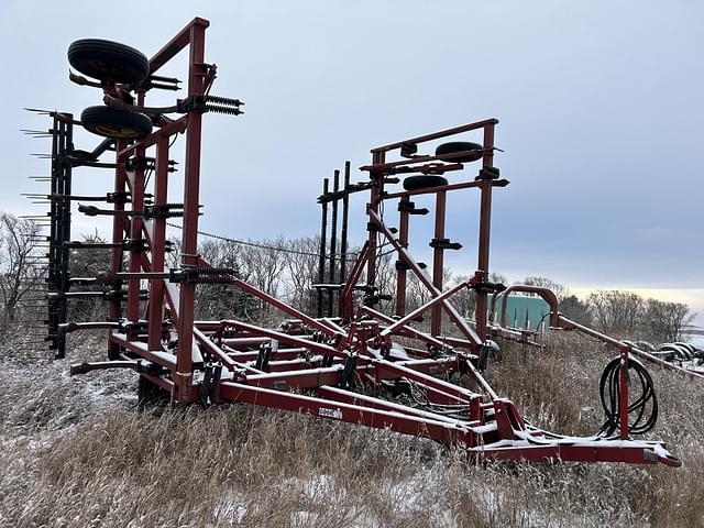 Image of Case IH 5600 equipment image 2