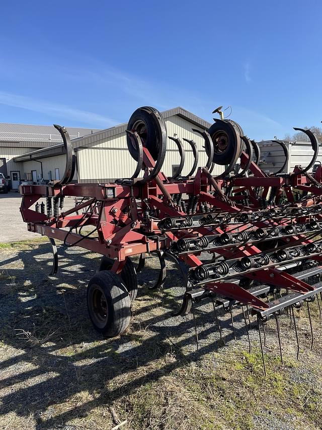 Image of Case IH 5600 equipment image 3