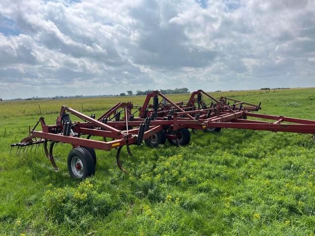 Image of Case IH 5600 equipment image 1