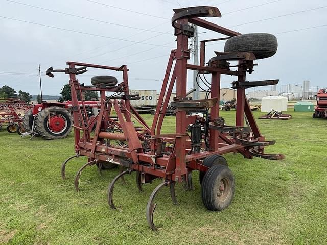 Image of Case IH 5600 equipment image 1