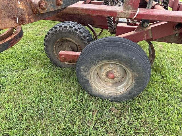 Image of Case IH 5600 equipment image 4