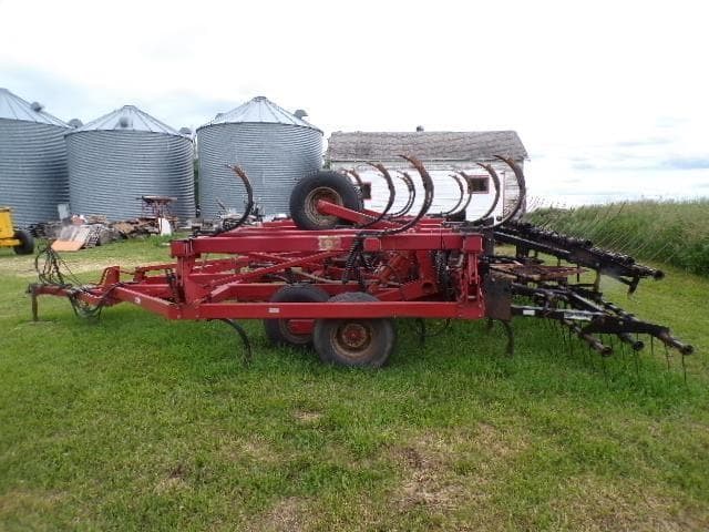 Image of Case IH 5600 equipment image 3