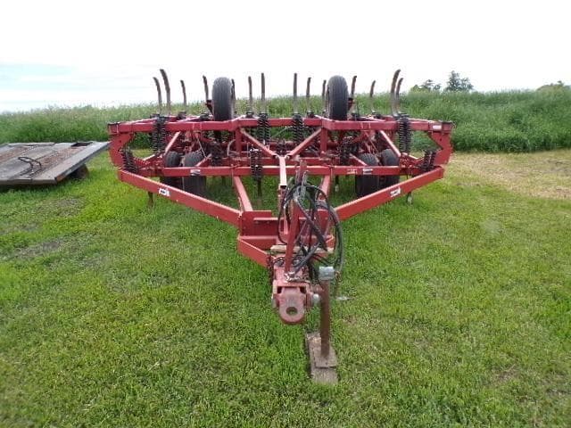 Image of Case IH 5600 equipment image 2