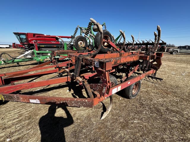 Image of Case IH 5600 equipment image 2