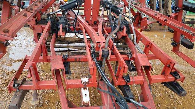 Image of Case IH 568 equipment image 3